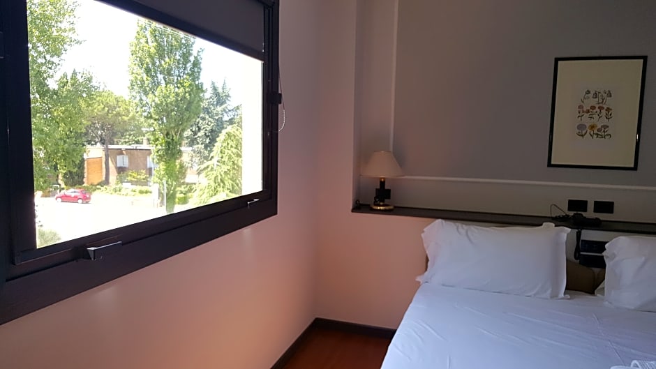 Photo 1 of 4 of 2 Beds