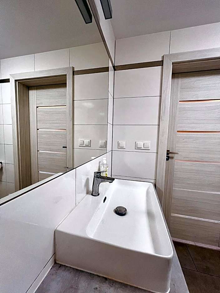 Biale Domki Paula Rewal - Domki z klimatyzacja, w obiekcie Jacuzzi i darmowe Wifi!