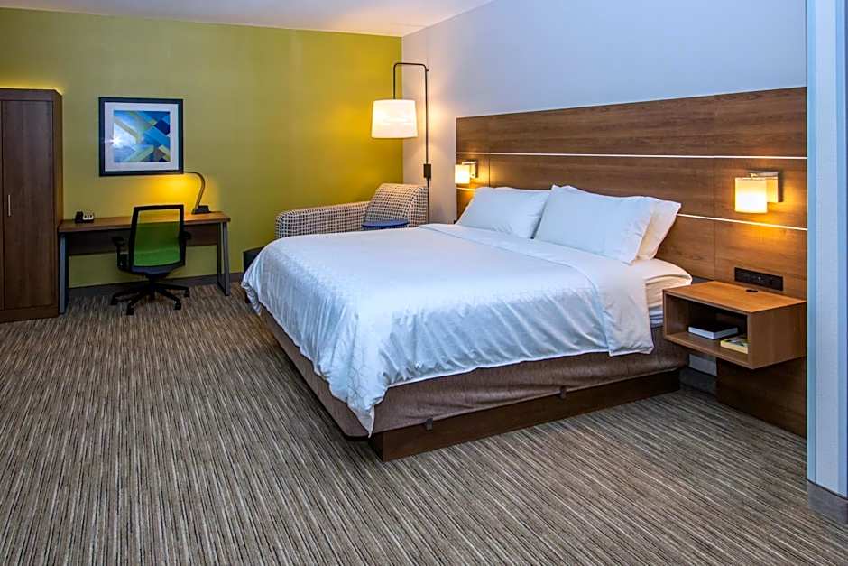 Holiday Inn Express Hotel & Suites Roseville - Galleria Area By IHG