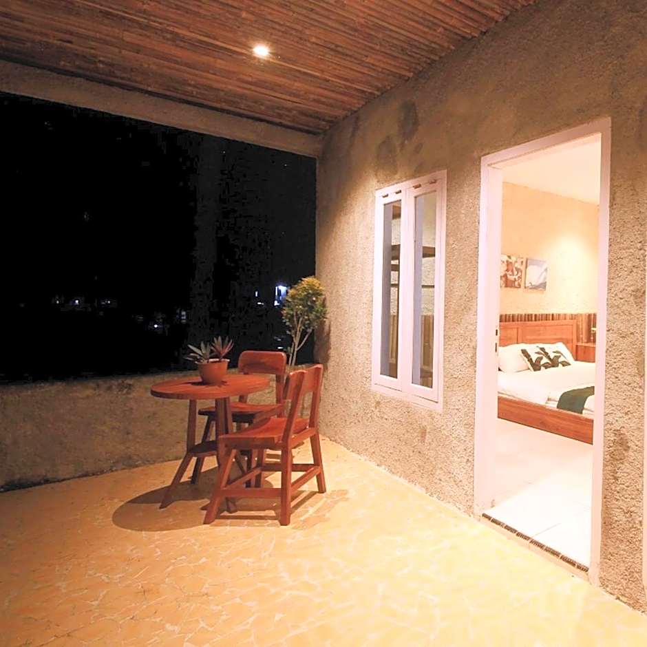 Cabana Surf and Stay