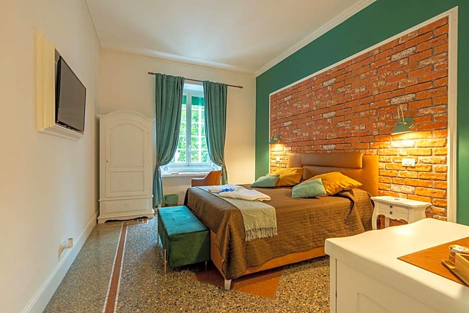 Capital Rooms