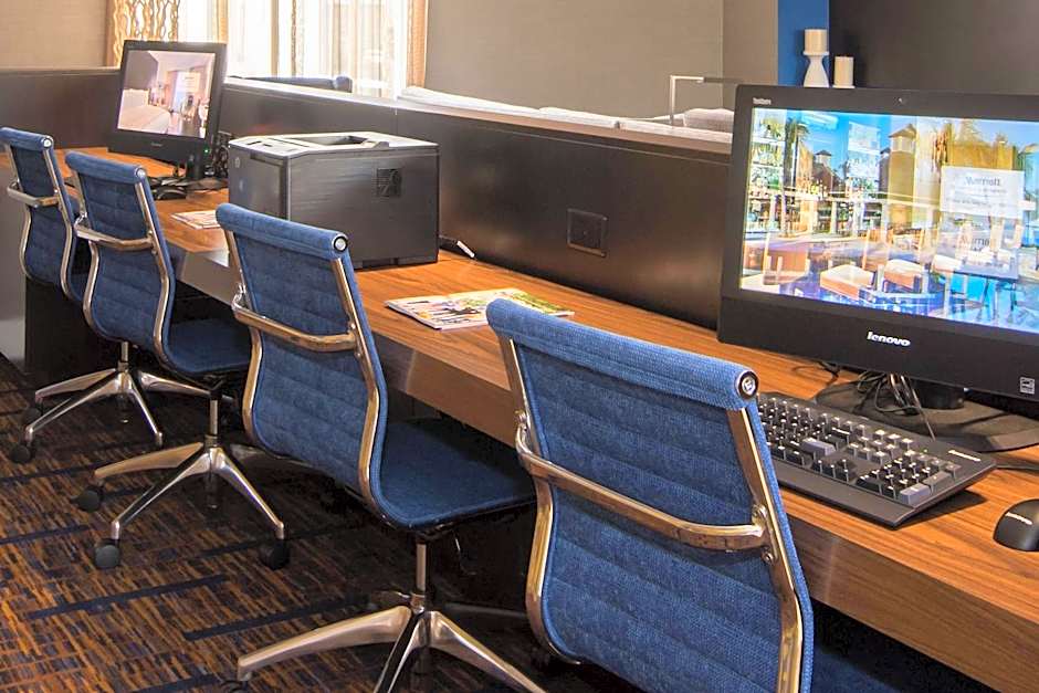 Courtyard by Marriott Raleigh-Durham Airport/Brier Creek