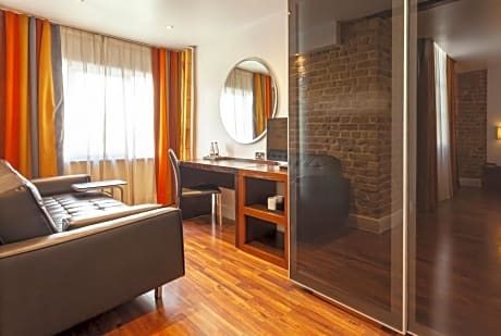 Legacy Double Deluxe Room