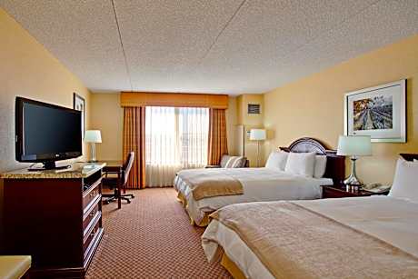 Standard Queen Room with Two Queen Beds