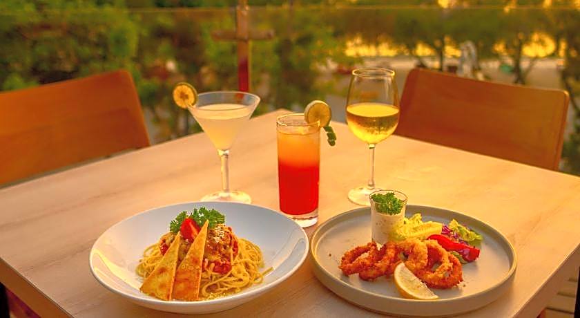 Royal Regantris Trawangan