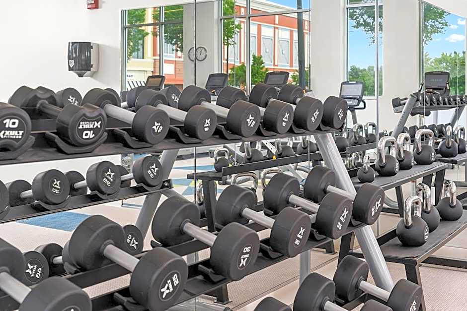 Element Hampton Peninsula Town Center