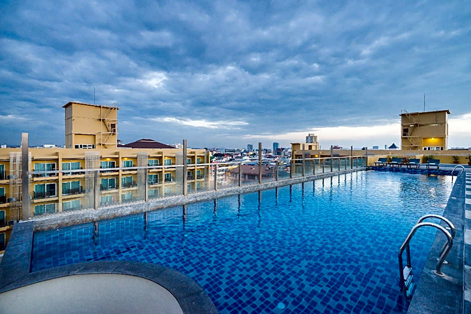 Grand Bella Hotel (SHA Plus)