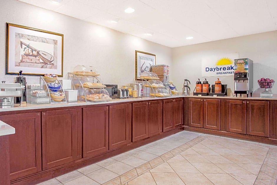 Days Inn by Wyndham Dothan