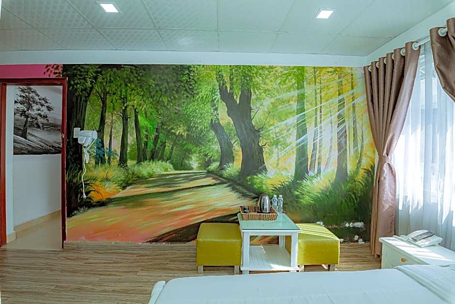 Ken's Backpackers Hotel