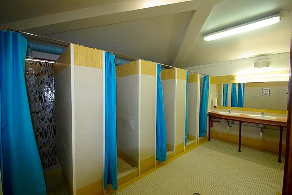 HI Almada - Pousada de Juventude