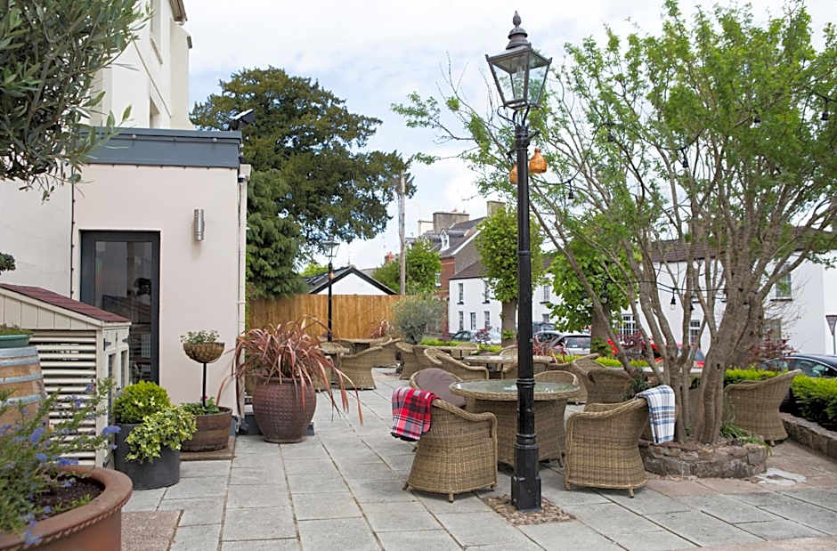 The Beaufort, Raglan