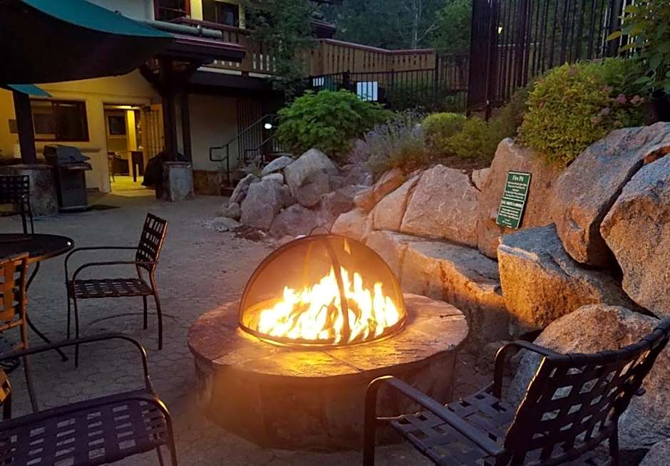 GetAways at Olympic Village Inn