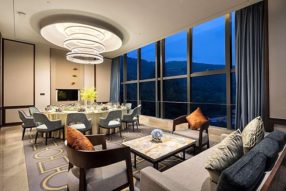 Holiday Inn Shaoguan Downtown By IHG