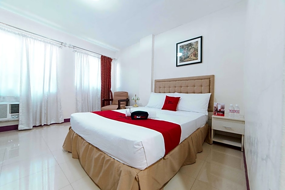 RedDoorz Plus @ Poblacion District Davao
