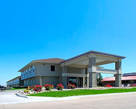 Econo Lodge Inn & Suites Kearney