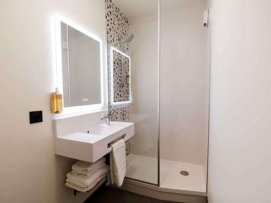 Greet Hotel Brest Aéroport