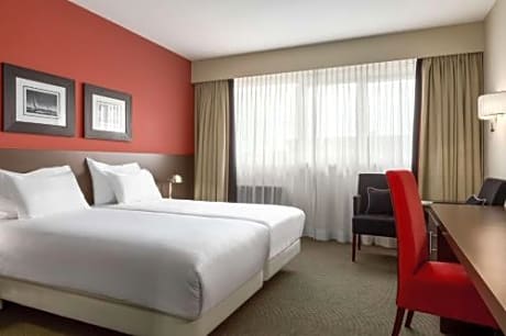 Standard Double or Twin Room Free Parking Promo