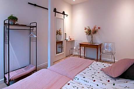 Deluxe Double Room with Shower