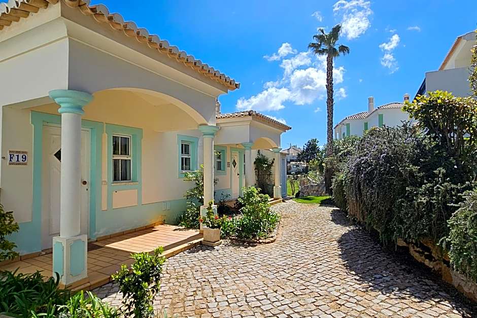 Quinta da Floresta – Santo António Villas, Golf & Spa