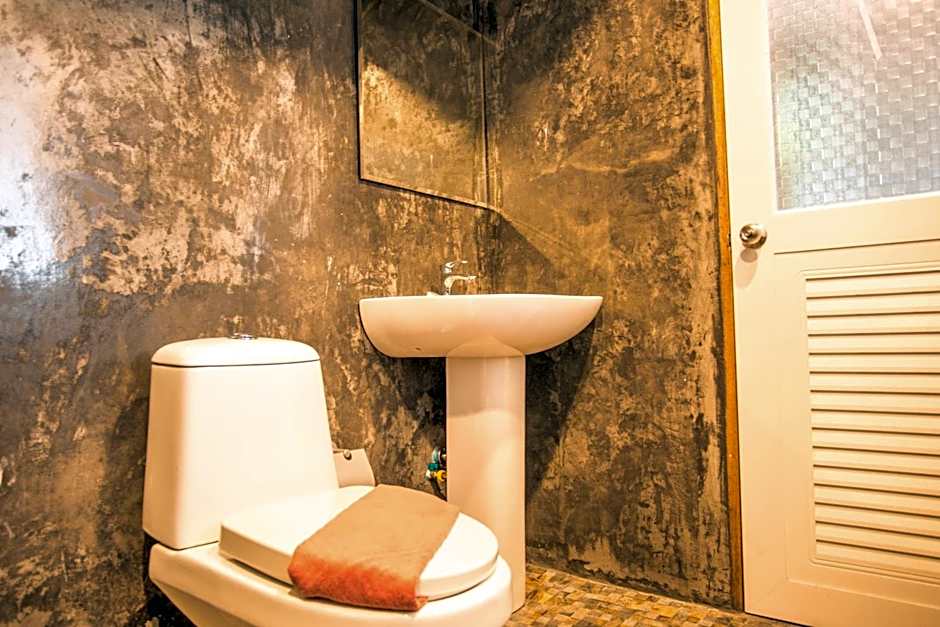 Happy 99 Guest house