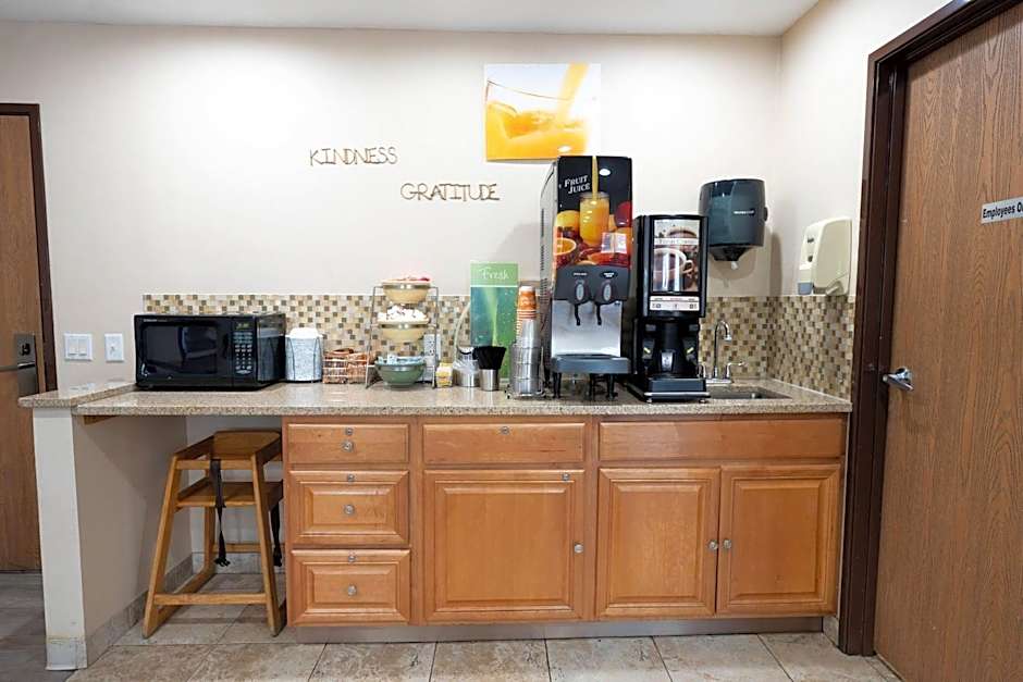 Quality Inn & Suites Sun Prairie