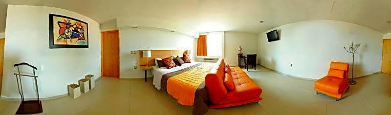 Hotel CEO