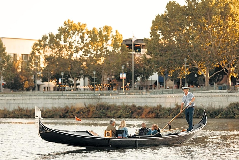 Napa River Inn