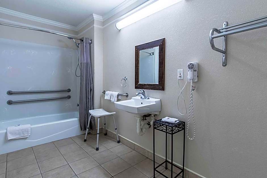 Motel 6 Kingsburg