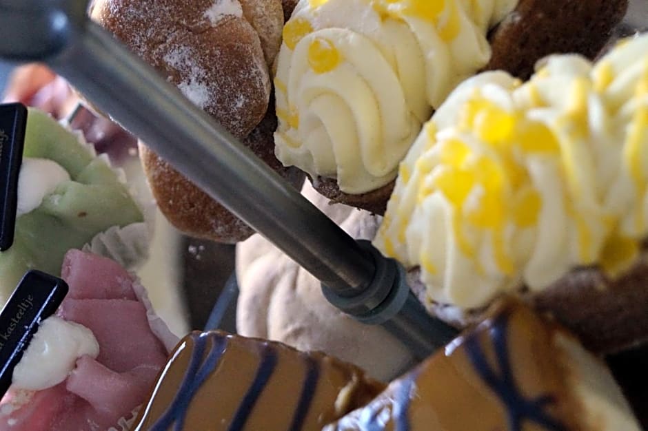 Breakfast at Carin’s