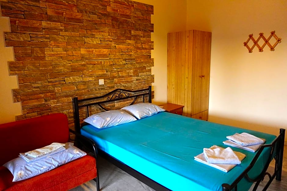 Camping Mitikas and Bungalows