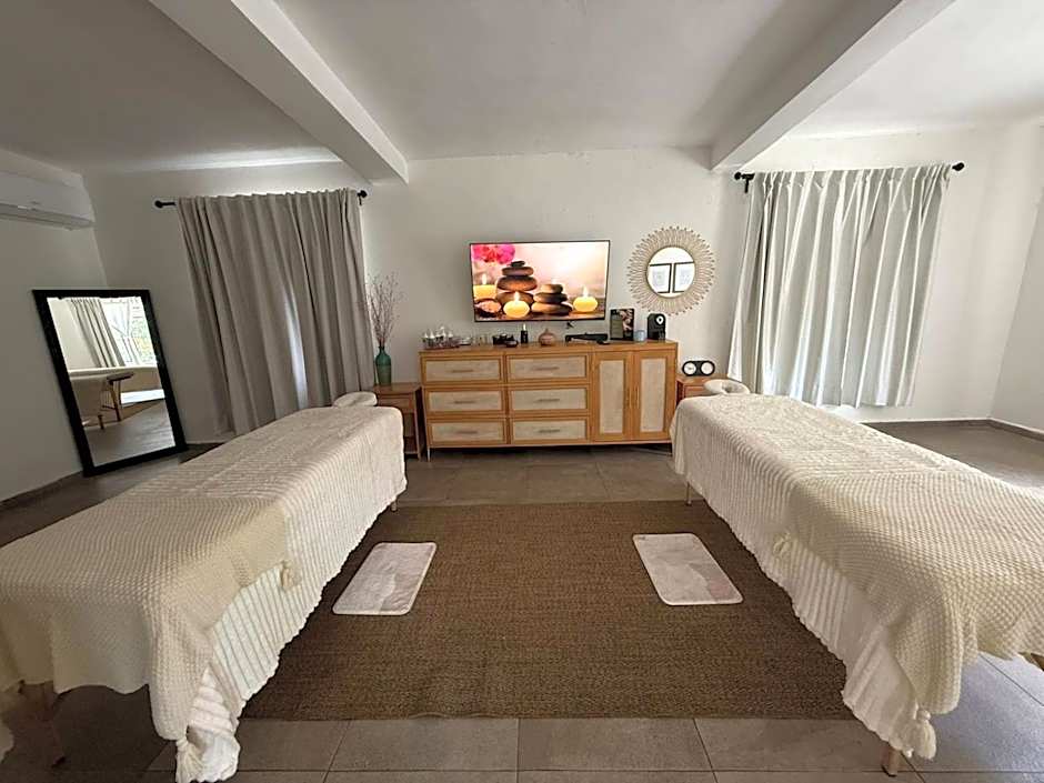 Tatala Hotel & Garden