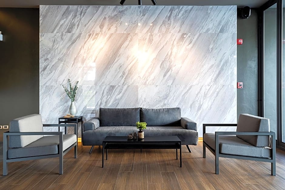 XOTEL