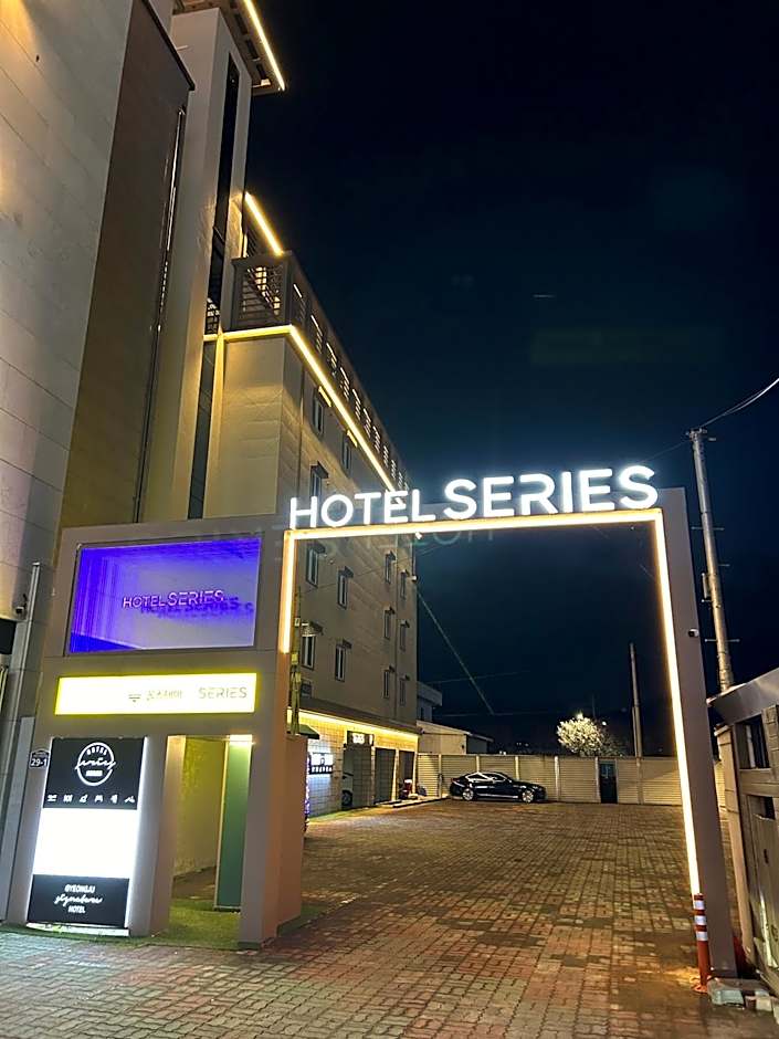 Series hotel