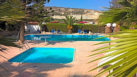 Rantzo Holiday Apartments