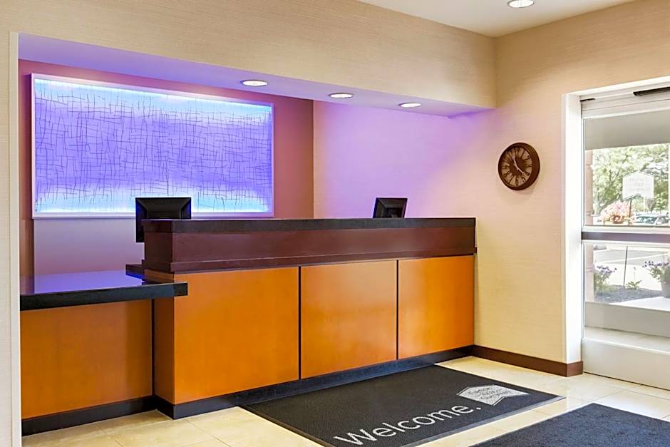 Fairfield Inn & Suites by Marriott Toledo Maumee