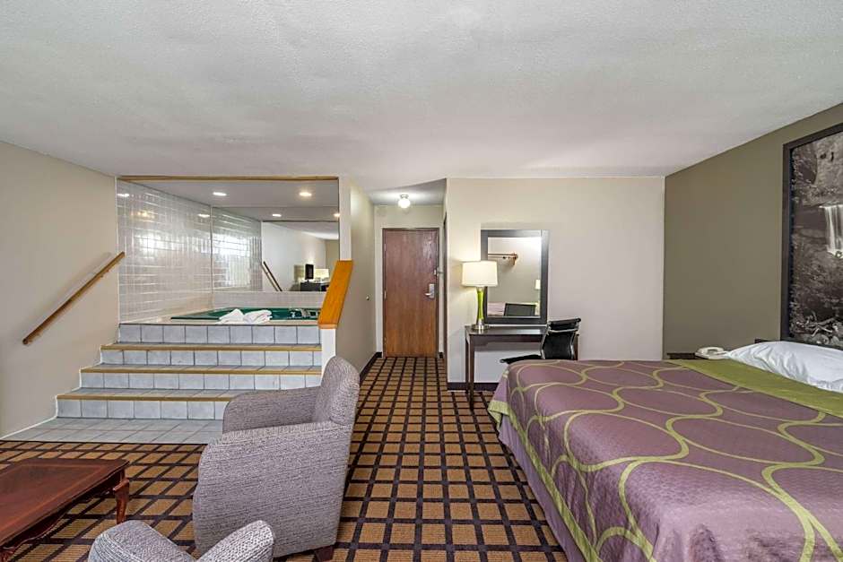 Super 8 by Wyndham Munfordville KY