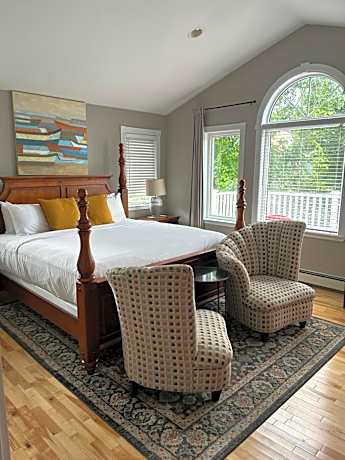 King Room with Balcony