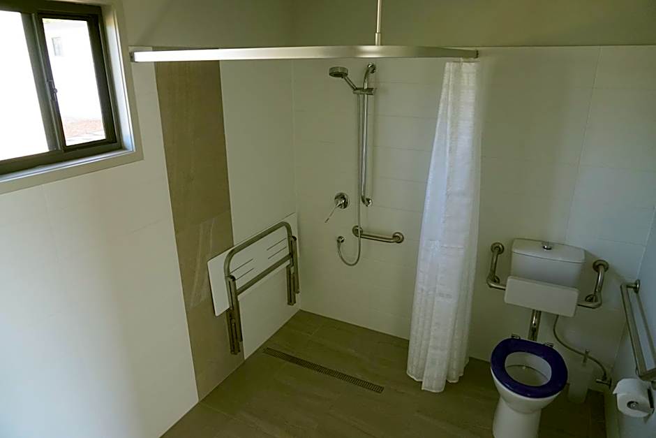 Narangba Motel (formerly Brisbane North B&B and Winery)