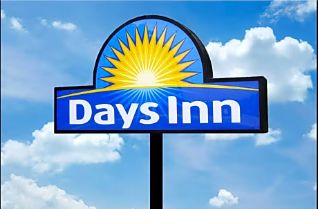 Days Hotel by Wyndham Dali High-speed Railway Station