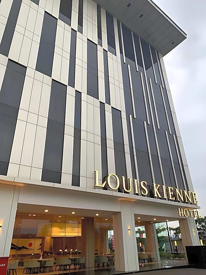 Louis Kienne Hotel Cikarang