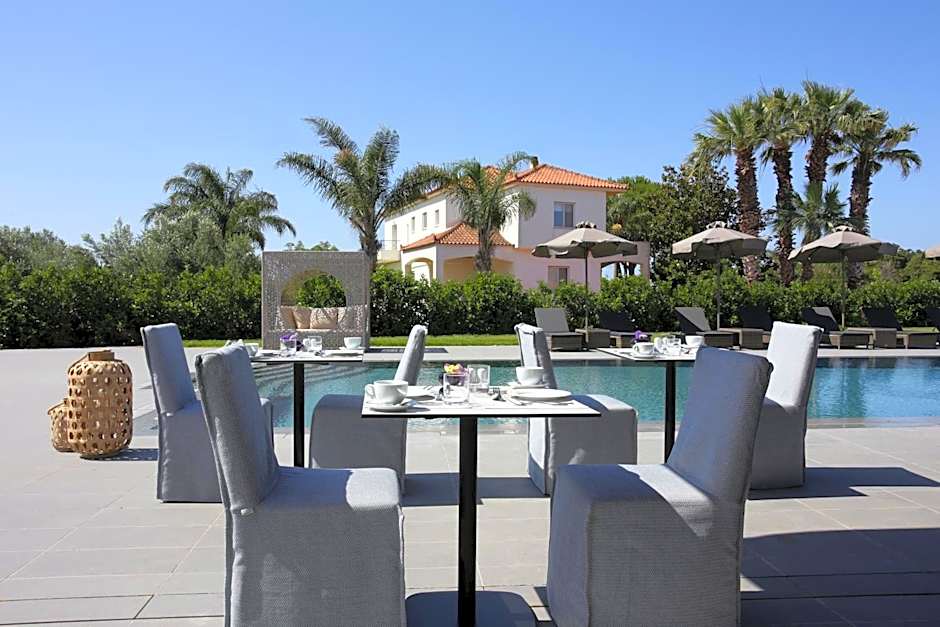 Lagouvardos Village Hotel