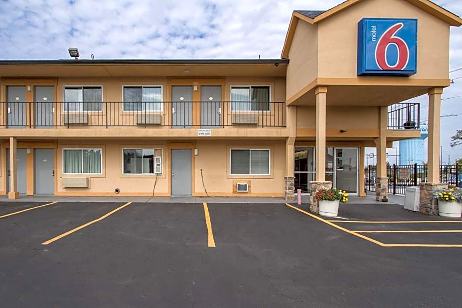 Motel 6-Oshkosh, WI