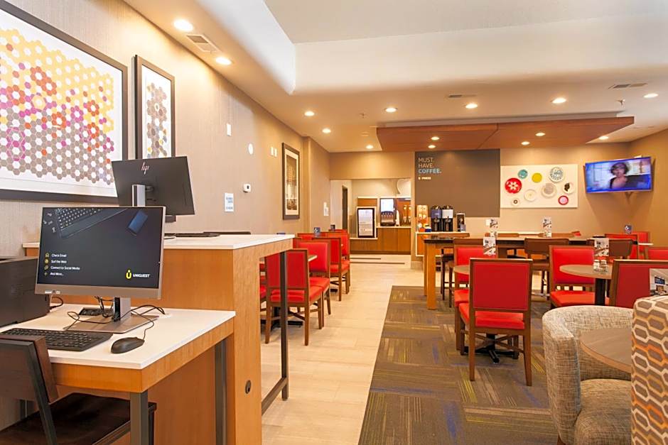 Holiday Inn Express And Suites Santa Fe By IHG