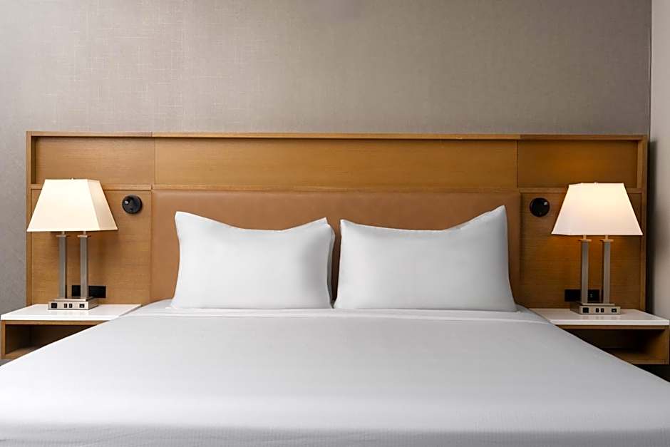 DoubleTree by Hilton Providence Airport Warwick