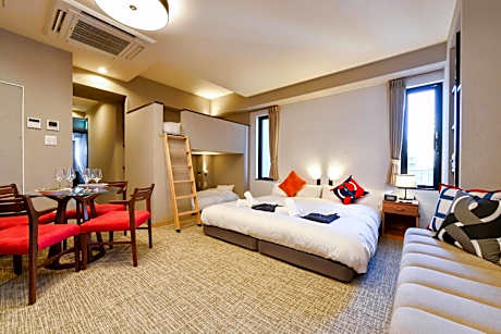 ENT TERRACE AKIHABARA