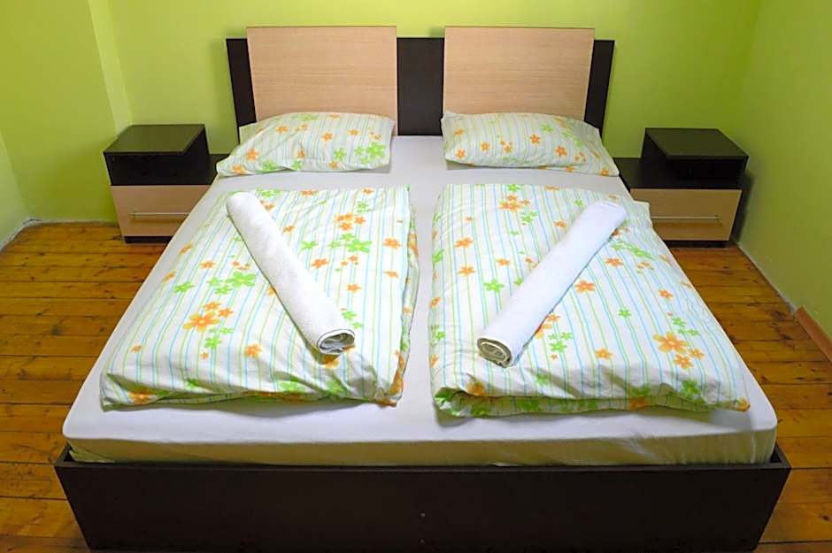 Elegance on a Budget - Rooms for Rent in Sofia Center