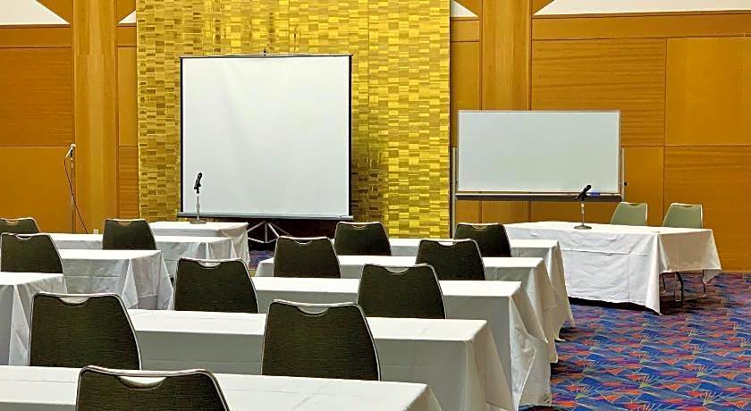 Okubiwako Makino Grand Park Hotel