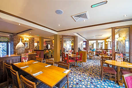 Premier Inn Stourbridge Town Centre