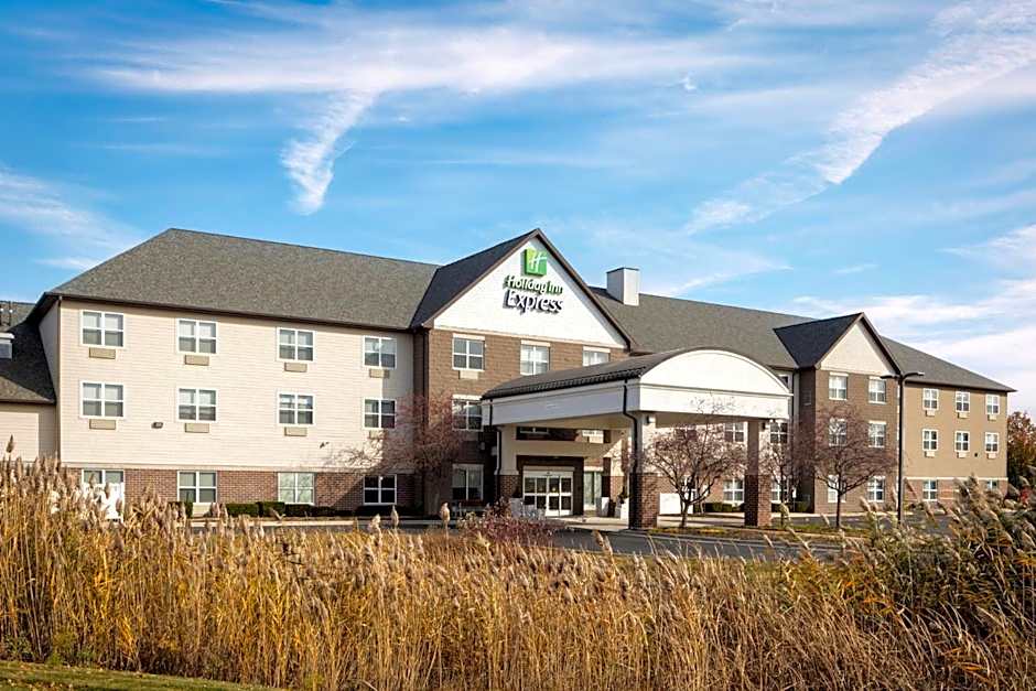 Holiday Inn Express & Suites - Green Bay East By IHG