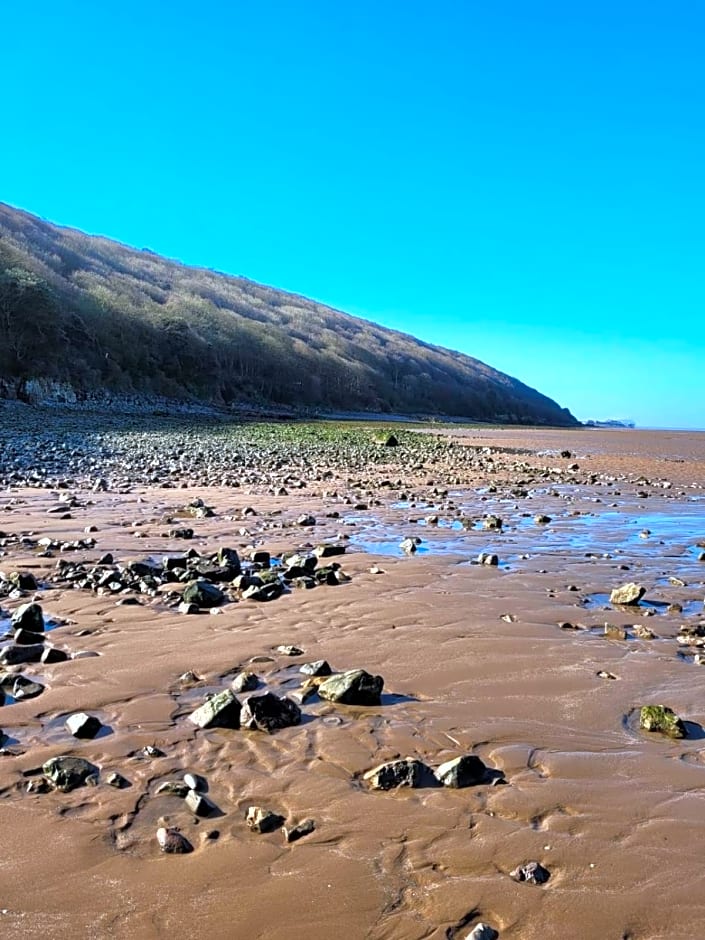 South Sands Hotel